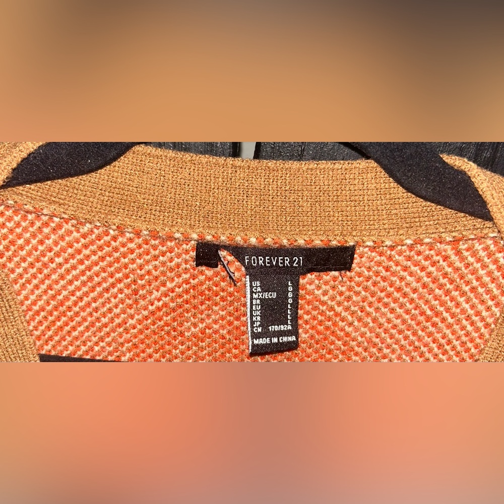 😊Forever 21 smiley face cardigan in a‎ brown/orange and white smiley faces. - Picture 3 of 6